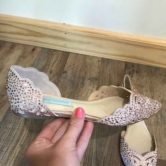 Betsy Johnson Lucy Jeweled Rhinestone Leather lining studded laser cut out Flats - Picture 4 of 11